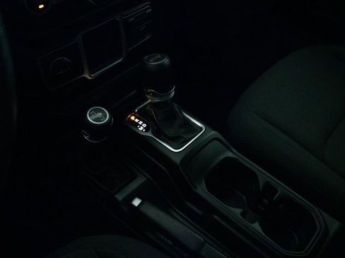 Used 2020 Jeep Wrangler Unlimited Sport image 30