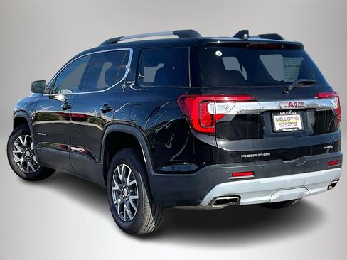 Used 2023 GMC Acadia SLT image 4