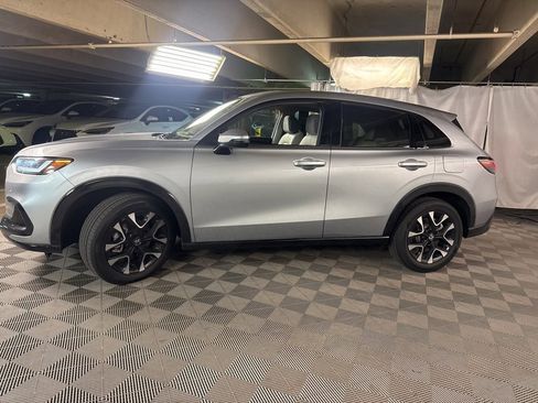 Used 2026 Honda HR-V EX-L image 4