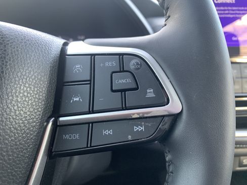 Used 2025 Toyota Grand Highlander AWD image 20