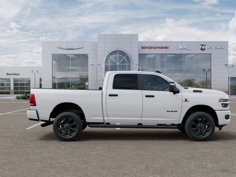 New 2026 RAM 2500 Big Horn AWD/4WD image 22