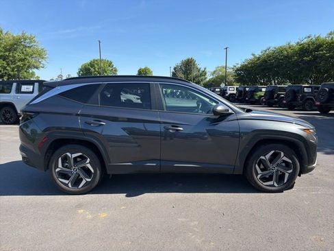 Used 2024 Hyundai Tucson SEL w/ Convenience Package FWD image 2