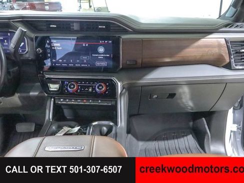 Used 2024 GMC Sierra 2500 Denali Ultimate AWD/4WD image 54