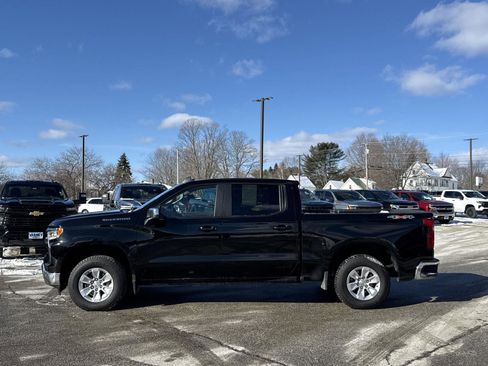 Used 2025 Chevrolet Silverado 1500 LT image 3