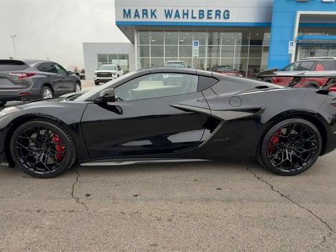 New 2026 Chevrolet Corvette ZR1 w/ ZR1 Carbon Fiber Aero Package image 5
