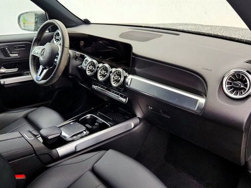 Used 2023 Mercedes-Benz EQB 300 4MATIC w/ Exclusive Package image 23