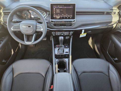 New 2026 Jeep Compass Latitude image 26