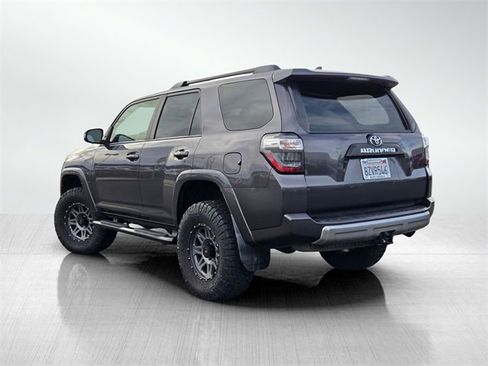 Used 2019 Toyota 4Runner TRD Off-Road image 6