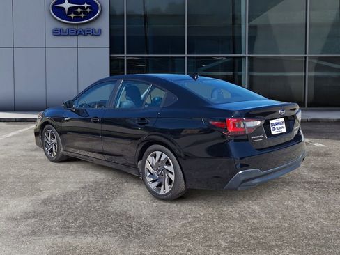 Used 2023 Subaru Legacy Limited image 4