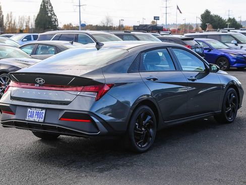 Certified 2026 Hyundai Elantra Sport FWD image 9