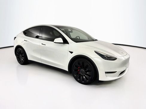 Used 2022 Tesla Model Y Performance AWD/4WD image 3