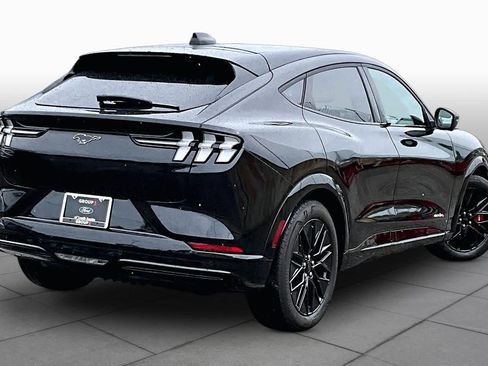 Used 2025 Ford Mustang Mach-E Premium w/ Sport Appearance Package AWD/4WD image 6