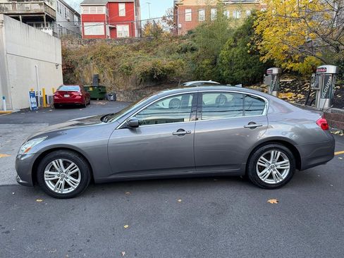 Used 2013 INFINITI G37 x w/ Premium Pkg image 7