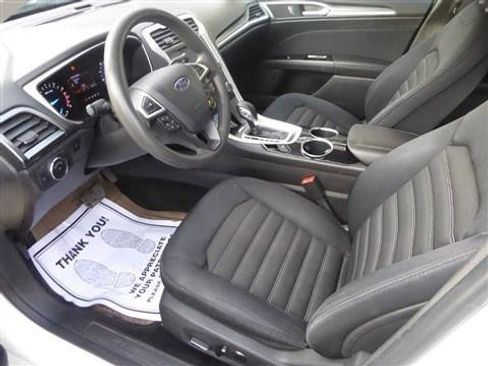 Used 2013 Ford Fusion SE image 15