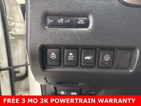 Used 2019 Nissan Murano S image 10