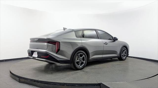 Used 2025 Kia K4 FWD image 8