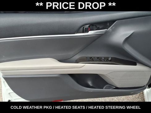 Used 2023 Toyota Camry SE w/ Cold Weather Package FWD image 11