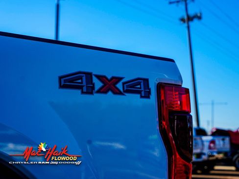 Used 2022 Ford F250 XLT image 7