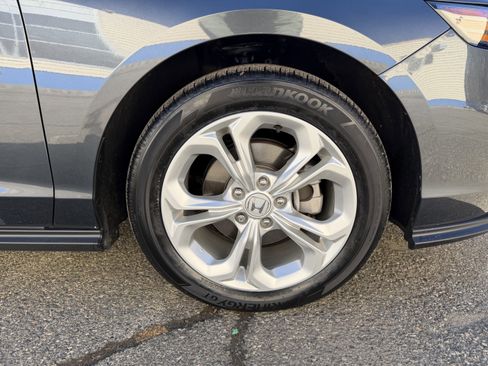 Certified 2023 Honda Accord LX image 9