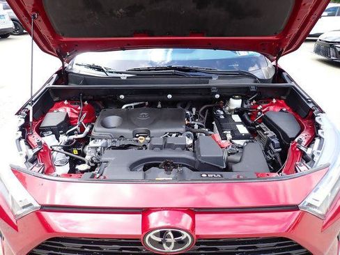 Certified 2022 Toyota RAV4 XLE w/ Convenience Package AWD/4WD image 13