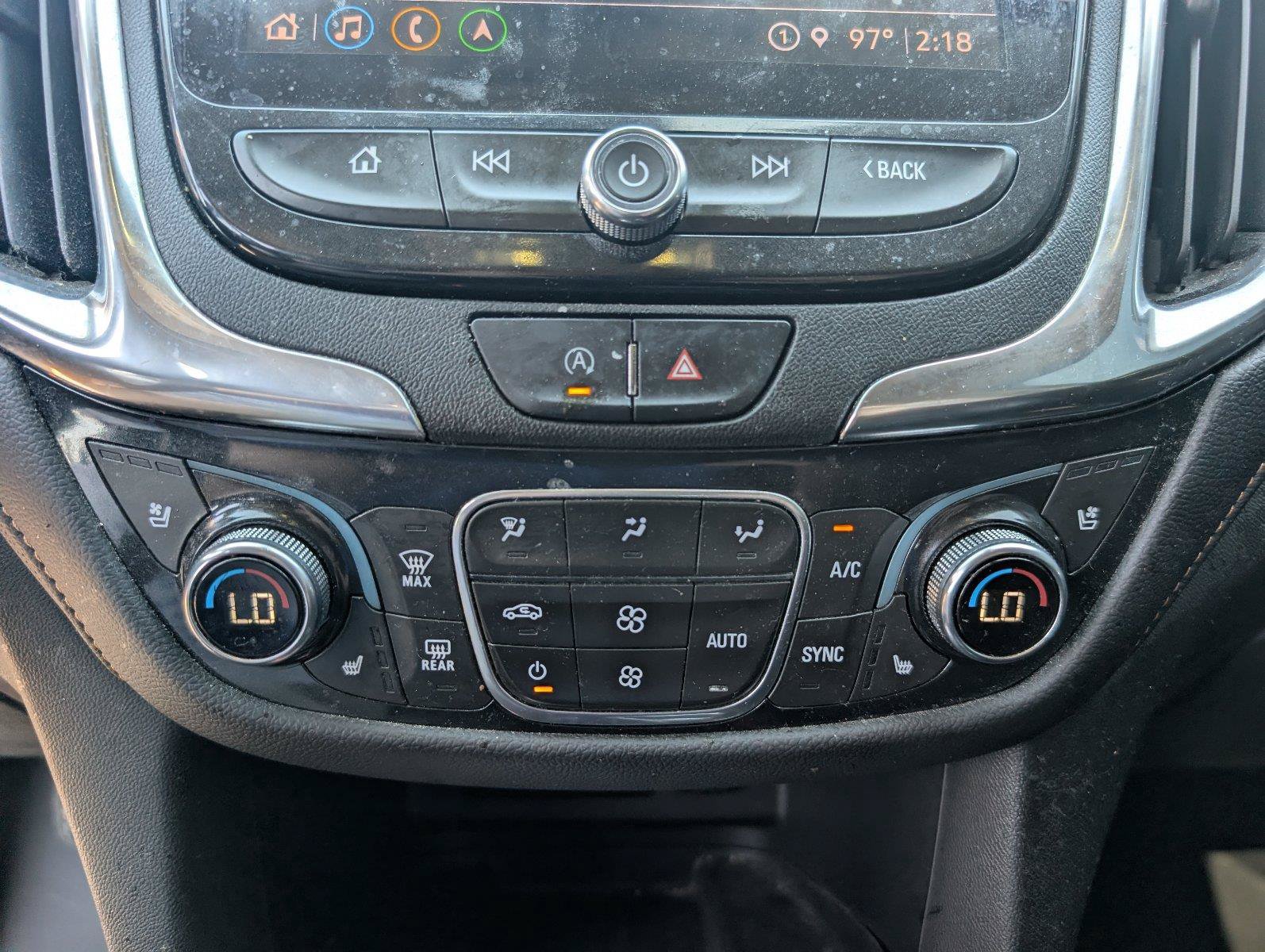 Used 2022 Chevrolet Equinox Premier FWD image 18