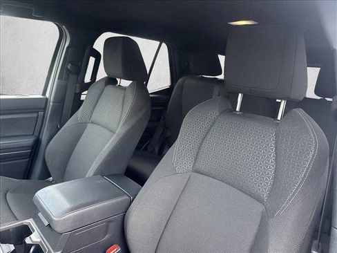 Used 2025 Toyota 4Runner SR5 AWD/4WD image 20