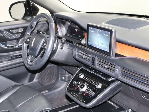 Used 2022 Lincoln Corsair Grand Touring image 31