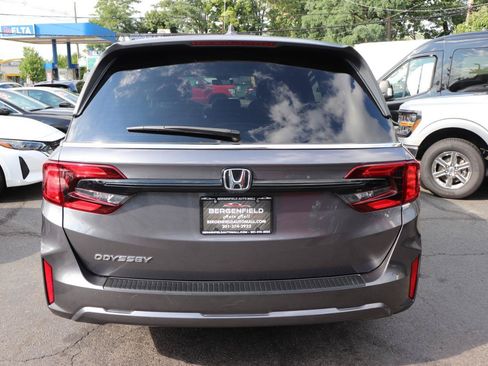 Used 2026 Honda Odyssey EX-L image 4