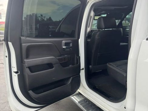 Used 2016 GMC Sierra 3500 Denali w/ Duramax Plus Package image 17