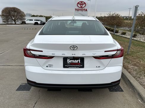 New 2026 Toyota Camry LE image 5