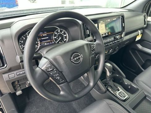 New 2026 Nissan Frontier SV w/ Tow Package AWD/4WD image 11