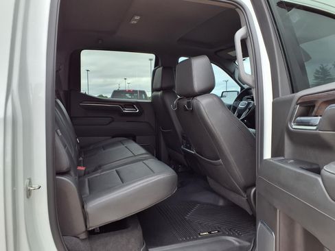 Used 2022 GMC Sierra 1500 SLT w/ SLT Premium Package AWD/4WD image 25