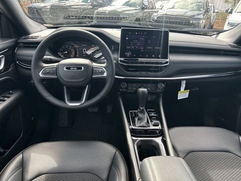 New 2026 Jeep Compass Latitude image 23