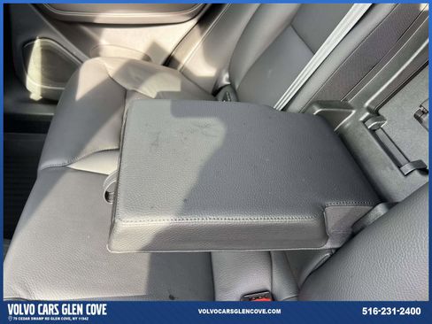 Certified 2023 Volvo XC60 T8 Plus w/ Protection Package Premier image 10