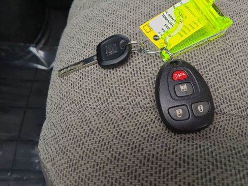 Used 2023 Chevrolet Express 3500 LS image 28