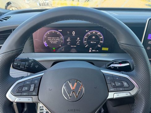 New 2026 Volkswagen Tiguan SE R-Line AWD/4WD image 15