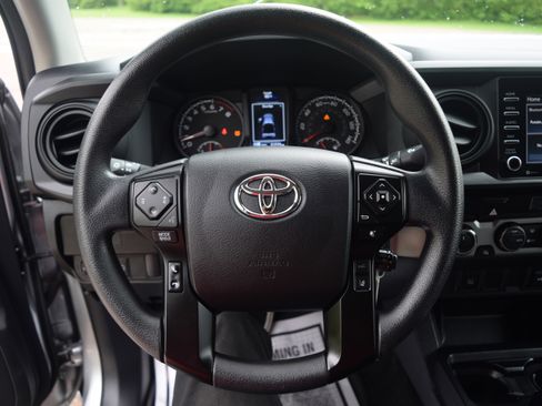 Used 2023 Toyota Tacoma SR AWD/4WD image 4