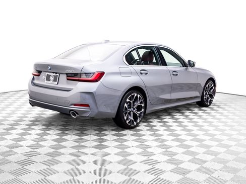 Used 2025 BMW 330i xDrive Sedan AWD/4WD image 5
