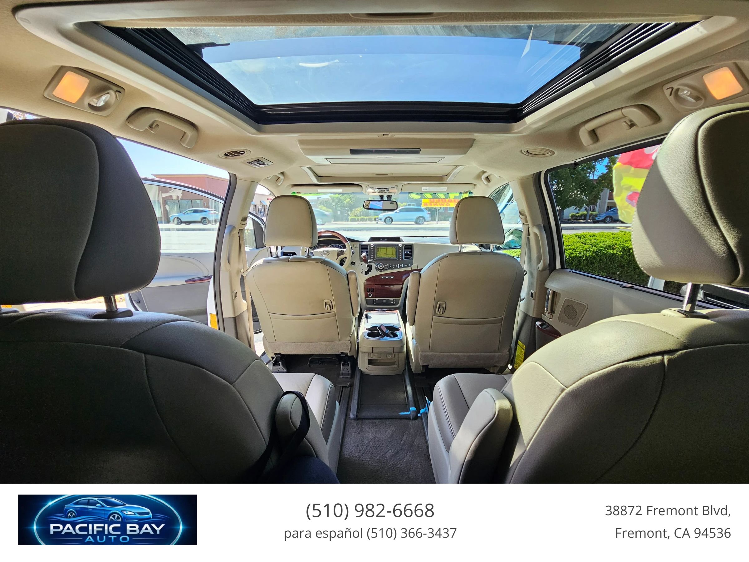 Used 2013 Toyota Sienna Limited w/ Premium Pkg FWD image 19