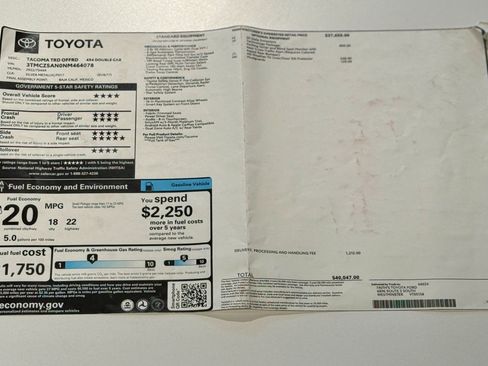 Used 2022 Toyota Tacoma TRD Off-Road w/ Technology Package AWD/4WD image 58