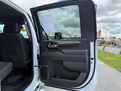 Used 2025 Chevrolet Silverado 2500 LT w/ Convenience Package AWD/4WD image 37