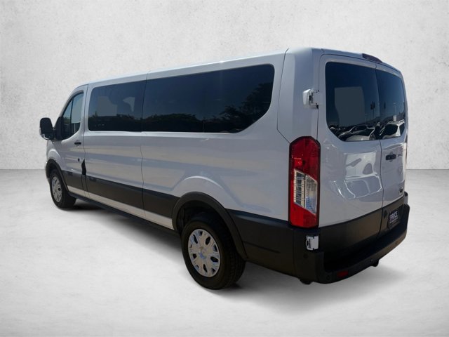 Used 2022 Ford Transit 350 XLT RWD image 7