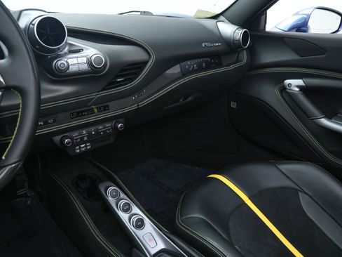 Certified 2023 Ferrari F8 Tributo RWD image 33