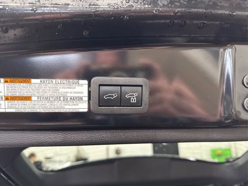 Used 2023 Toyota Corolla Cross XLE image 14