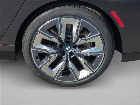 New 2026 BMW 740i RWD image 10