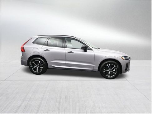 New 2026 Volvo XC60 B5 Core AWD/4WD image 6