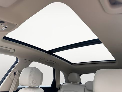 Used 2022 Audi Q5 2.0T Premium Plus w/ Premium Plus Package image 19