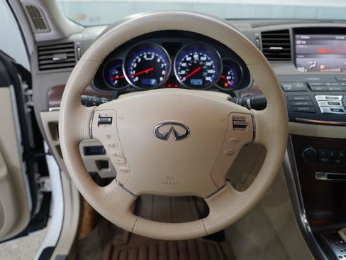 Used 2010 INFINITI M35 w/ Technology Pkg RWD image 13