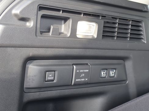 Certified 2025 MAZDA CX-70 Plug-In Hybrid w/ Premium Pkg image 21