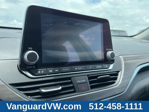 Used 2025 Nissan Altima 2.5 SV AWD/4WD image 19